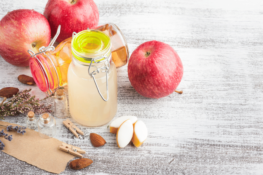 arguments for and against apple cider vinegar assisting with weight loss