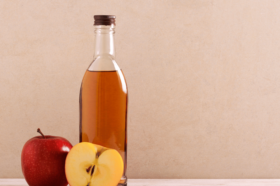 arguments for and against apple cider vinegar assisting with weight loss