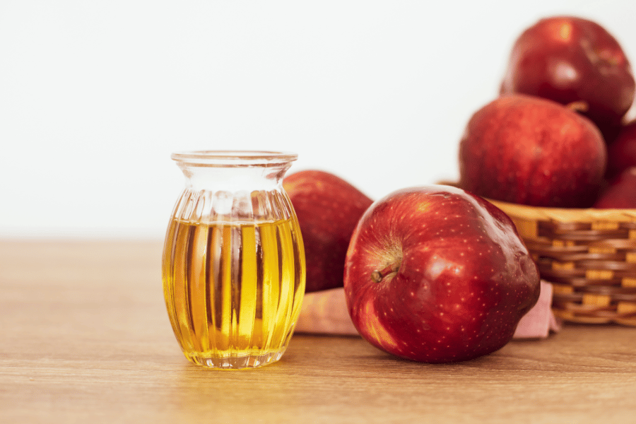 how does apple cider vinegar help with losing weight