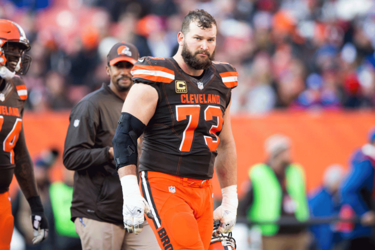 Joe Thomas Weight Loss: Inspiring Journey to a Healthier Life